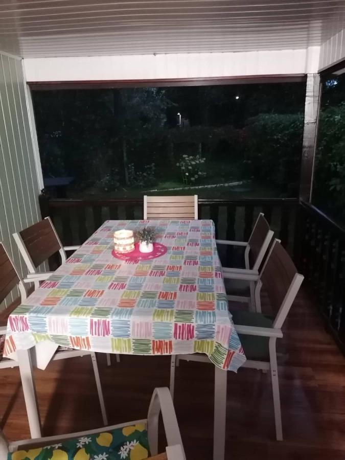 Domek W Slawie Przy Jeziorze Na Galerach Slawa Luaran gambar