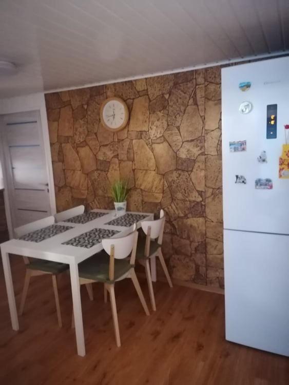Domek W Slawie Przy Jeziorze Na Galerach Slawa Luaran gambar